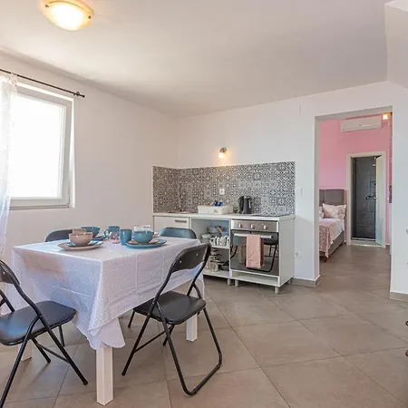 Folk Apartment Dolac